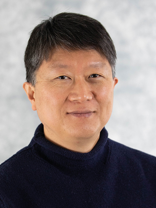 Portrait of Dongwon Lee
